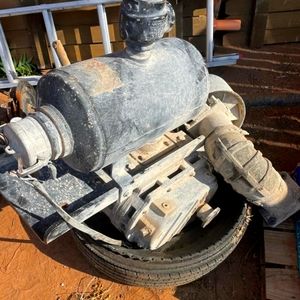 Pneumatic tank blower